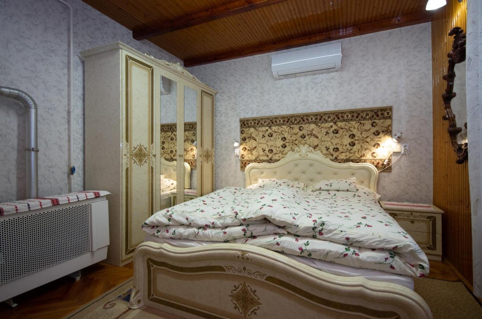 Amalia Apartman Gyula Extérieur photo