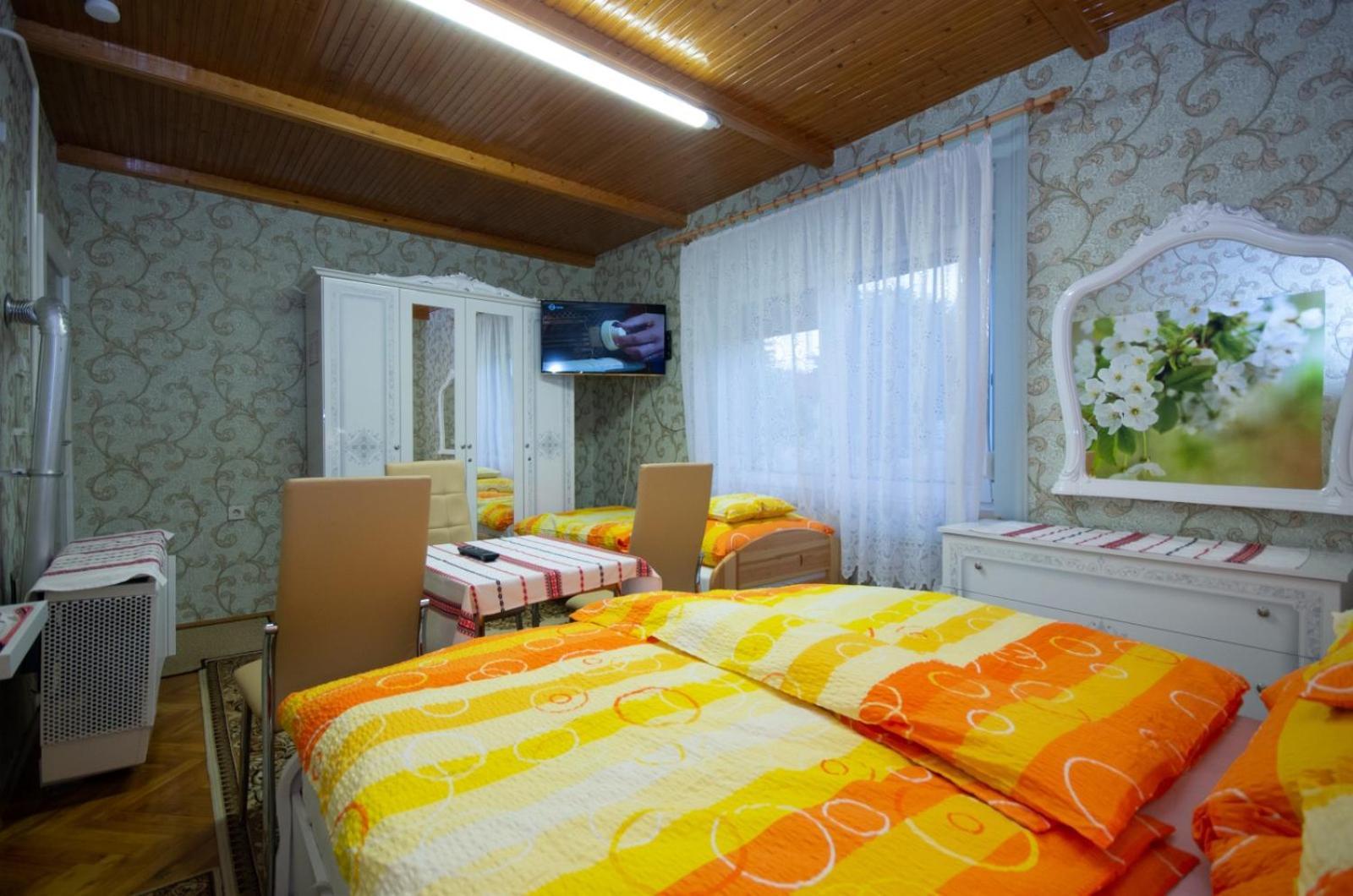 Amalia Apartman Gyula Extérieur photo