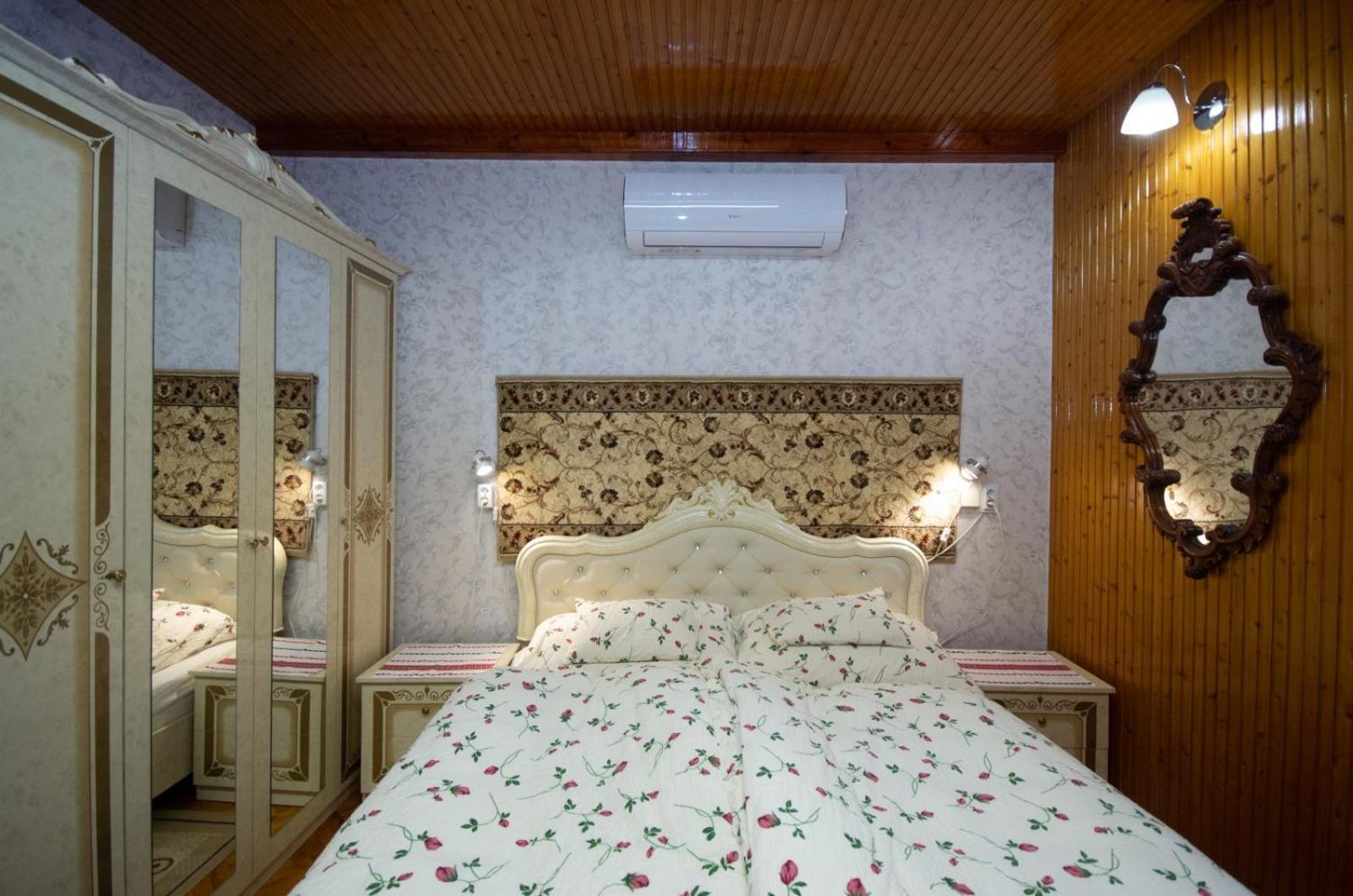 Amalia Apartman Gyula Extérieur photo