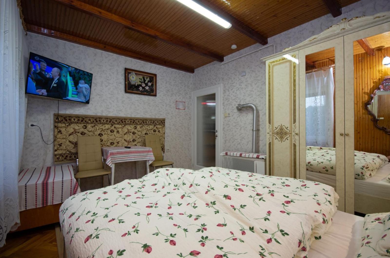 Amalia Apartman Gyula Extérieur photo