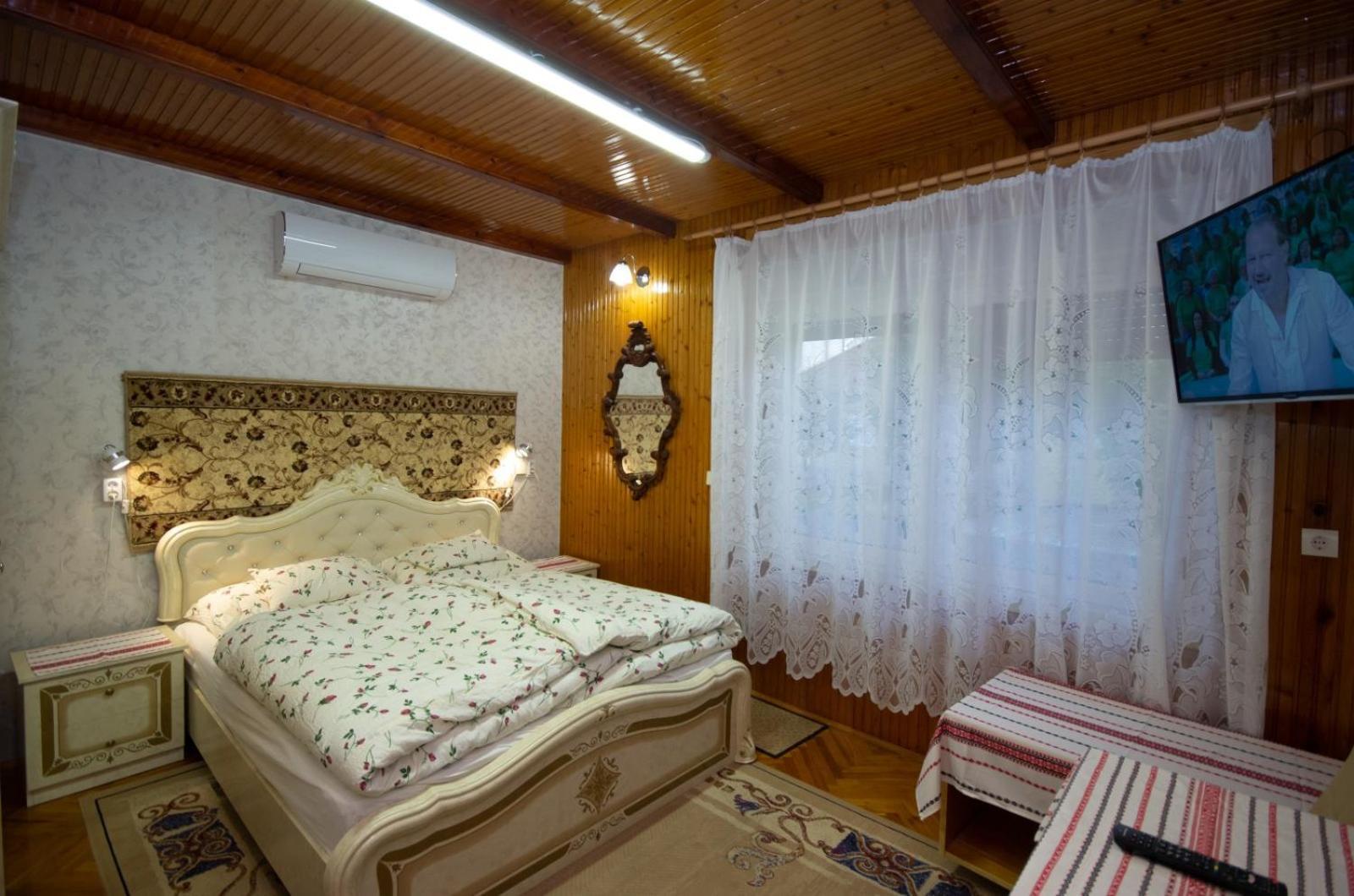 Amalia Apartman Gyula Extérieur photo