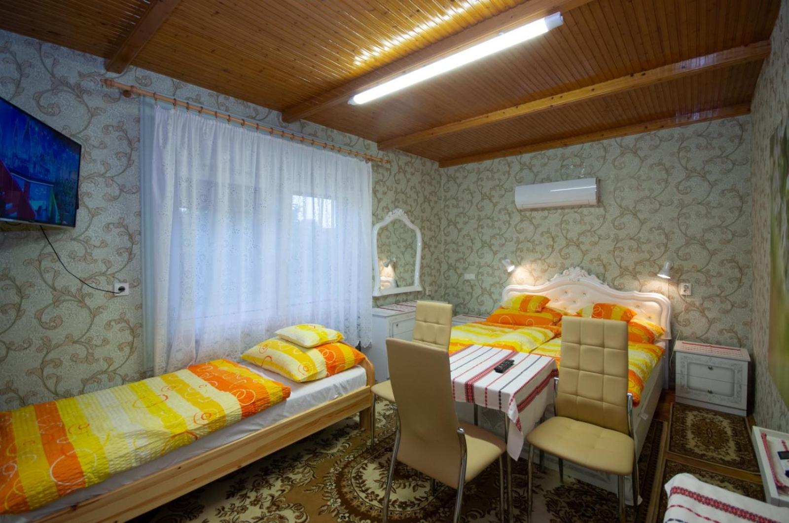 Amalia Apartman Gyula Extérieur photo