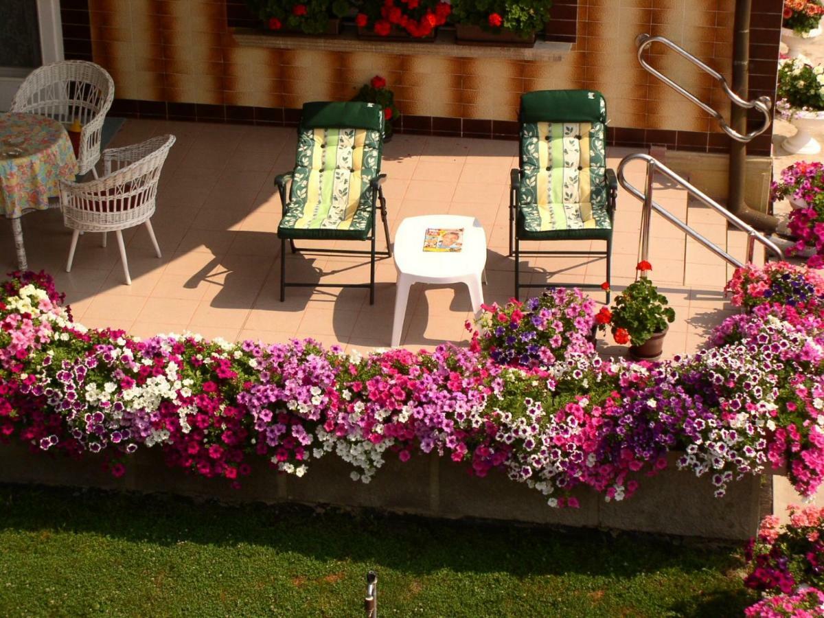 Amalia Apartman Gyula Extérieur photo
