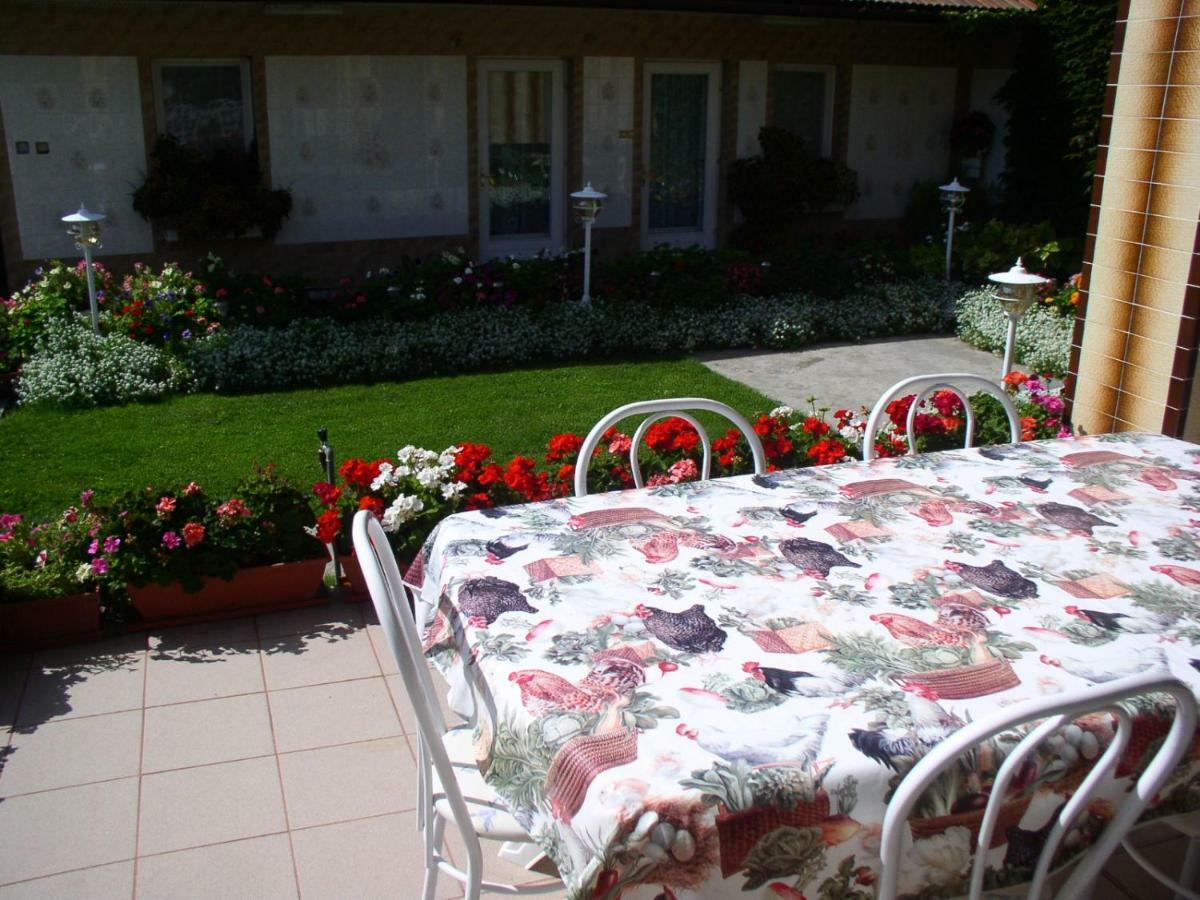 Amalia Apartman Gyula Extérieur photo